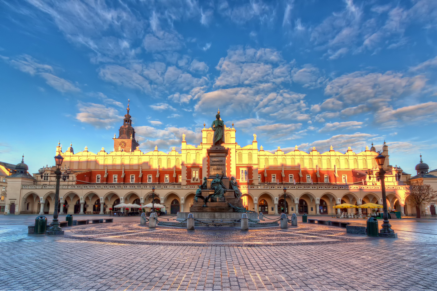 cloth-hall-krakow-poland-photo-gallery-world-building-directory