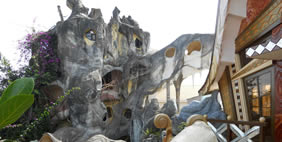 Hang Nga Guesthouse & Art Gallery, Da Lat, Vietnam