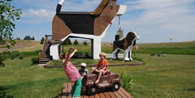 Dog Bark Park Inn, Idaho, USA