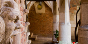 Կոլեգիում Մայուս, Կրակով, Լեհաստան