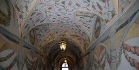 Կոլեգիում Մայուս, Կրակով, Լեհաստան